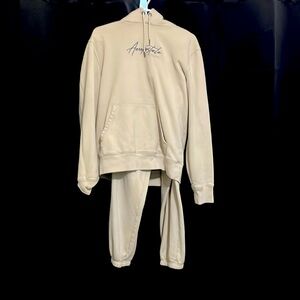 Aeropostale sweatsuit ( very worn)